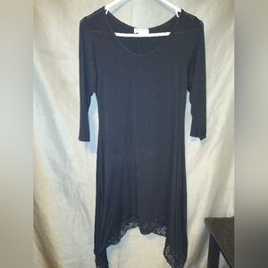 Urban Rose body con lace trim dress